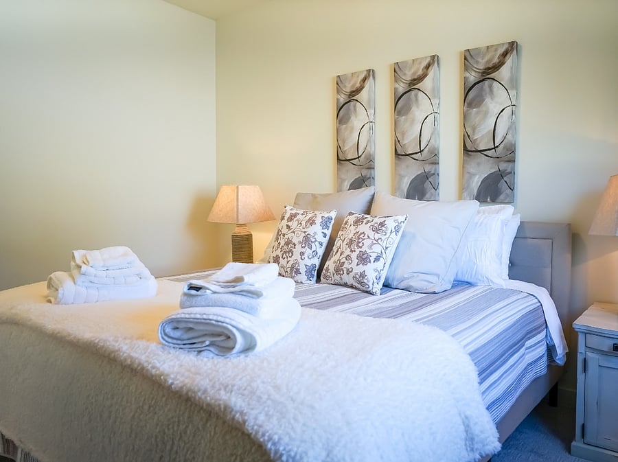 upstairs king bedroom