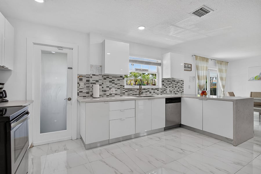 Furnished Finder property 1034001_1 photo 10