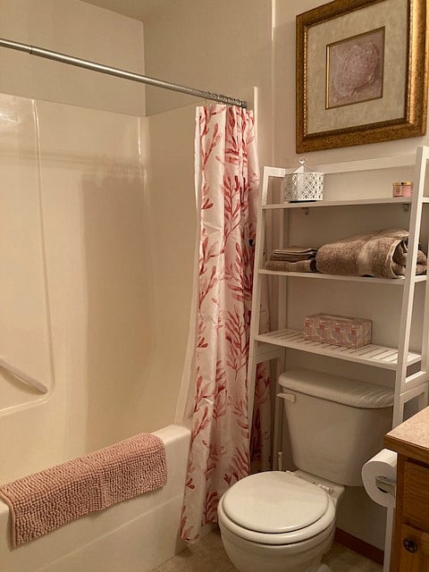 Upstairs Full Bath