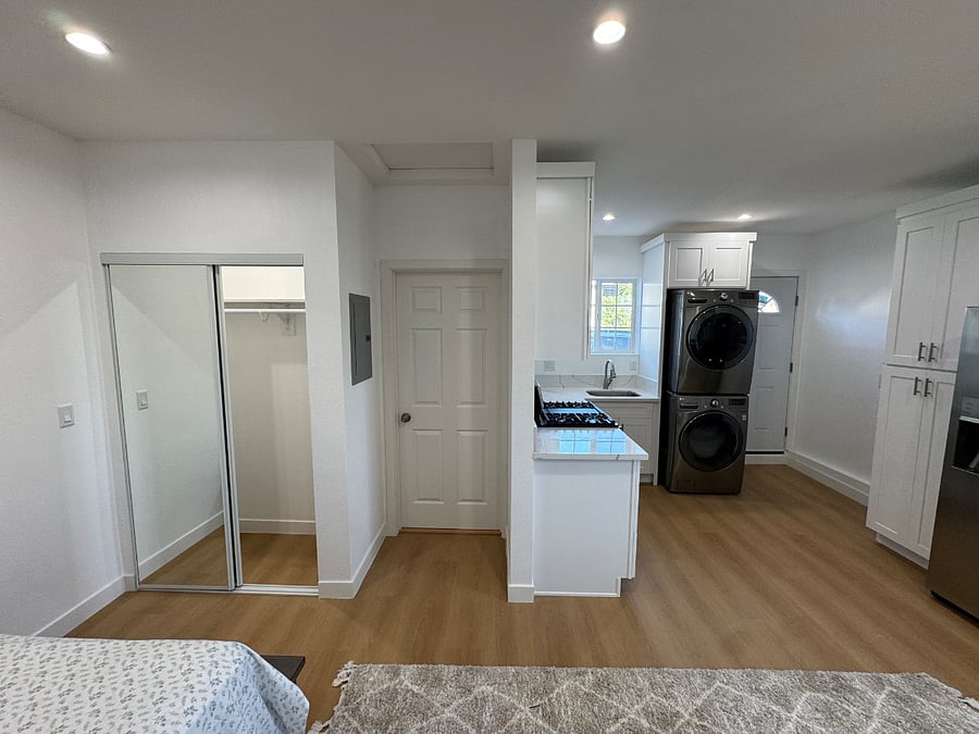 Furnished Finder property 1034021_1 photo 7