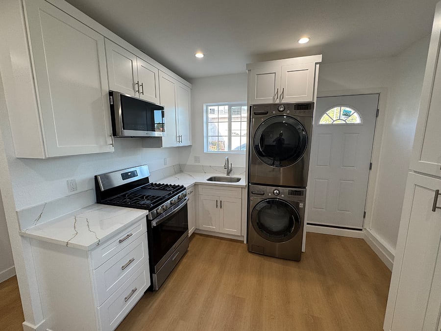 Furnished Finder property 1034021_1 photo 3