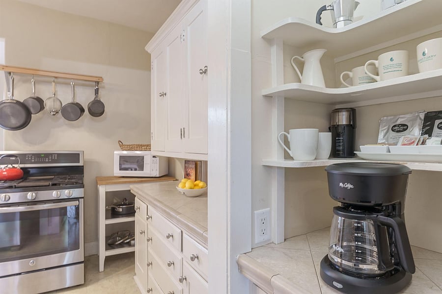 **Fully equipped kitchen**
