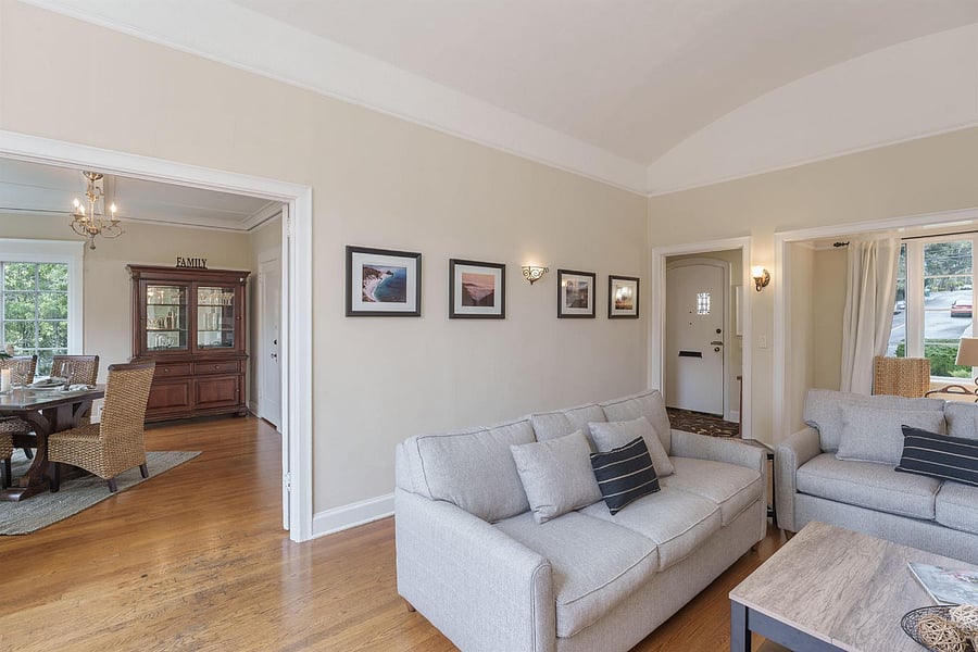 **Upstairs main level living room,
off of dining nook**