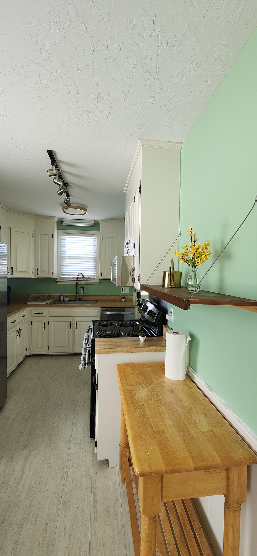 Furnished Finder property 1034049_1 photo 10