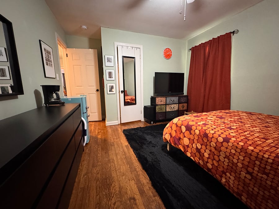 Furnished Finder property 1034125_1 photo 3