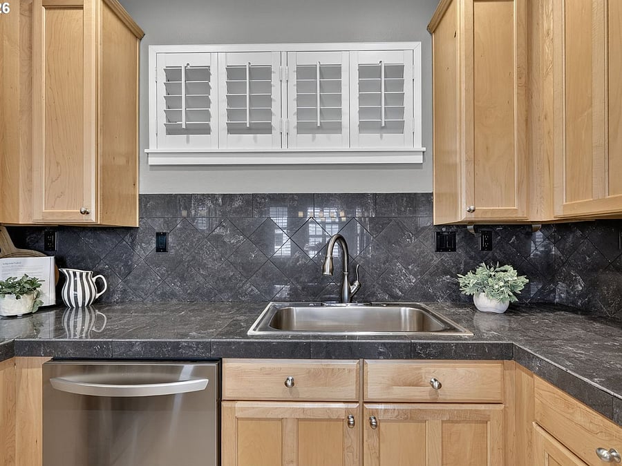 Furnished Finder property 1034127_1 photo 15