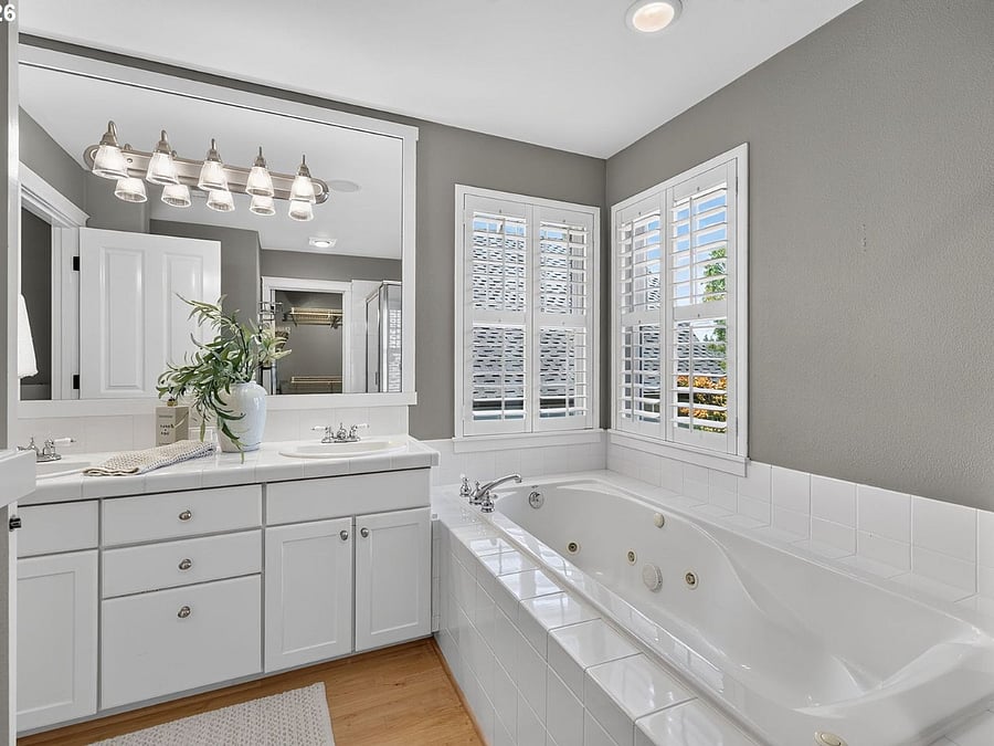 Furnished Finder property 1034127_1 photo 25