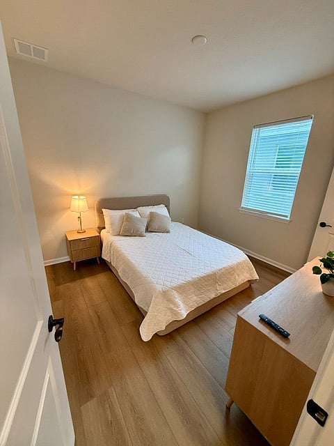 Furnished Finder property 1034134_1 photo 5