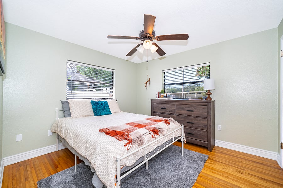Bedroom with queen bed