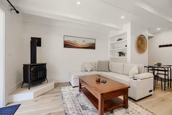 Furnished Finder property 1034210_1 photo 1