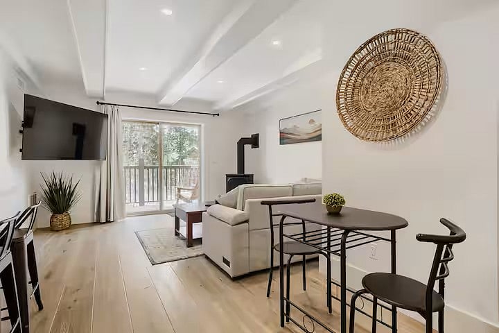 Furnished Finder property 1034210_1 photo 2