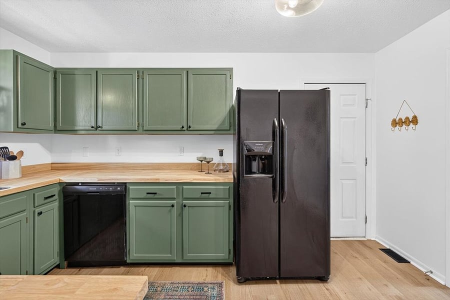 Furnished Finder property 1034217_1 photo 2