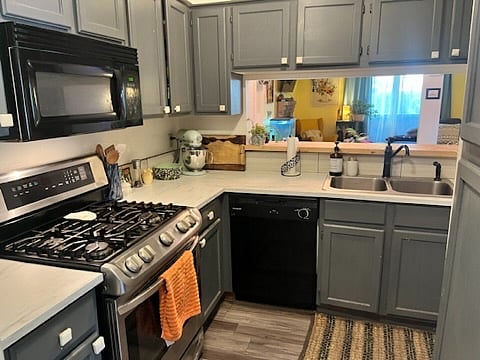 Furnished Finder property 1034231_1 photo 10