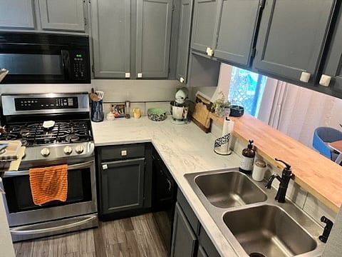 Furnished Finder property 1034231_1 photo 11