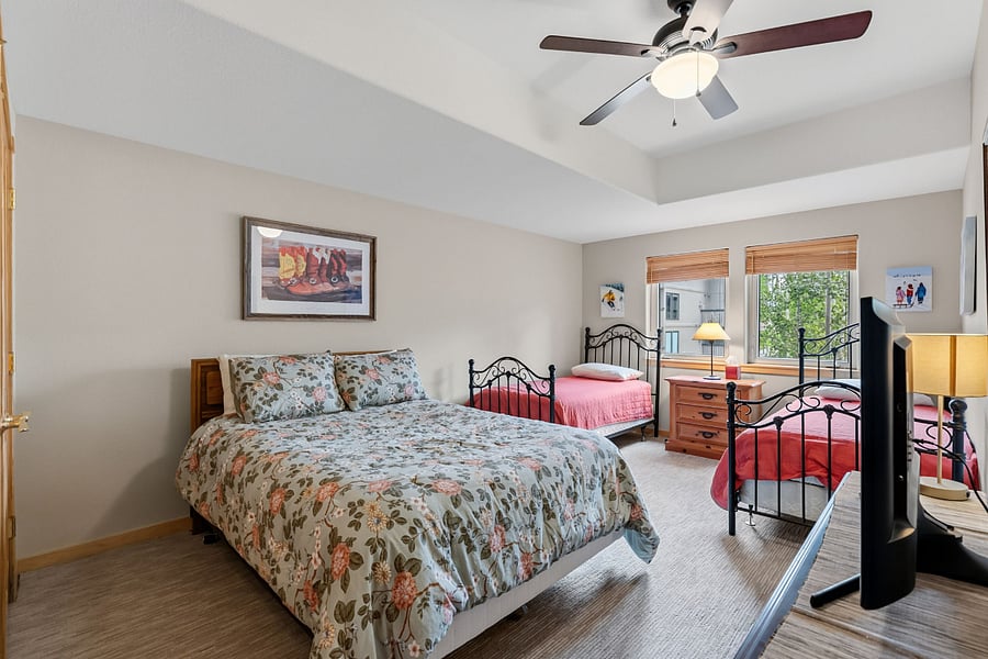 Furnished Finder property 1034244_1 photo 25