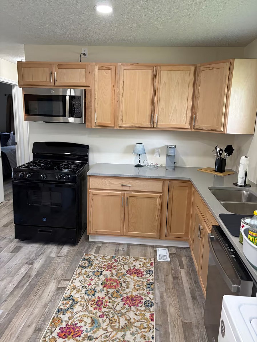 Furnished Finder property 1034279_1 photo 3