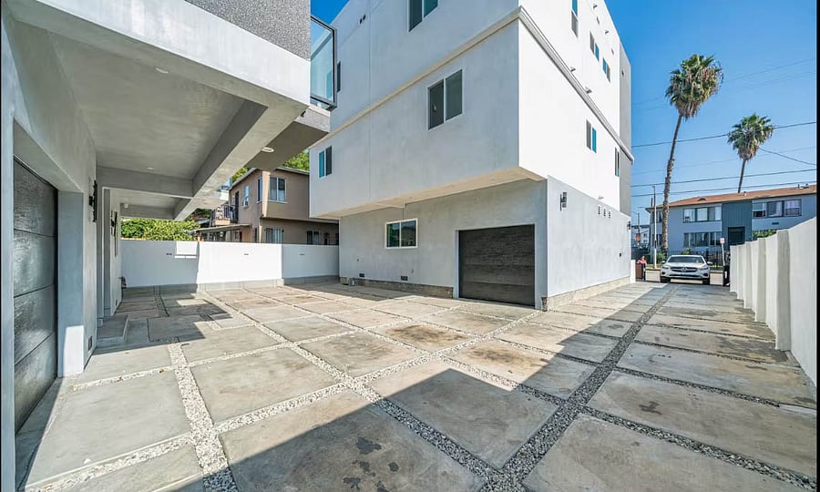 Furnished Finder property 1034290_1 photo 27