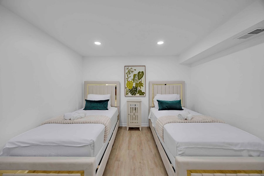 Furnished Finder property 1034294_1 photo 9