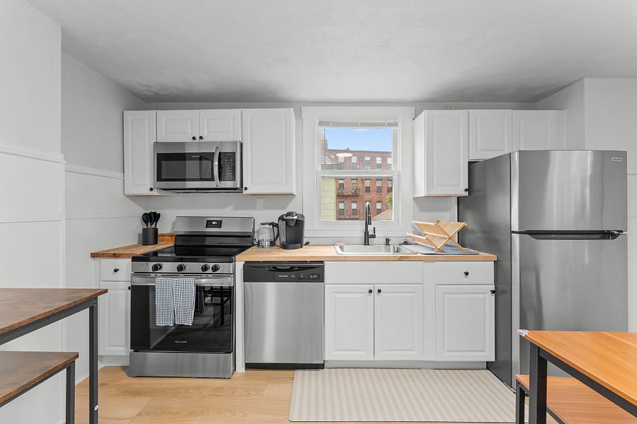 Furnished Finder property 1034298_1 photo 8