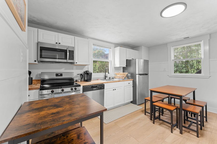 Furnished Finder property 1034298_1 photo 14