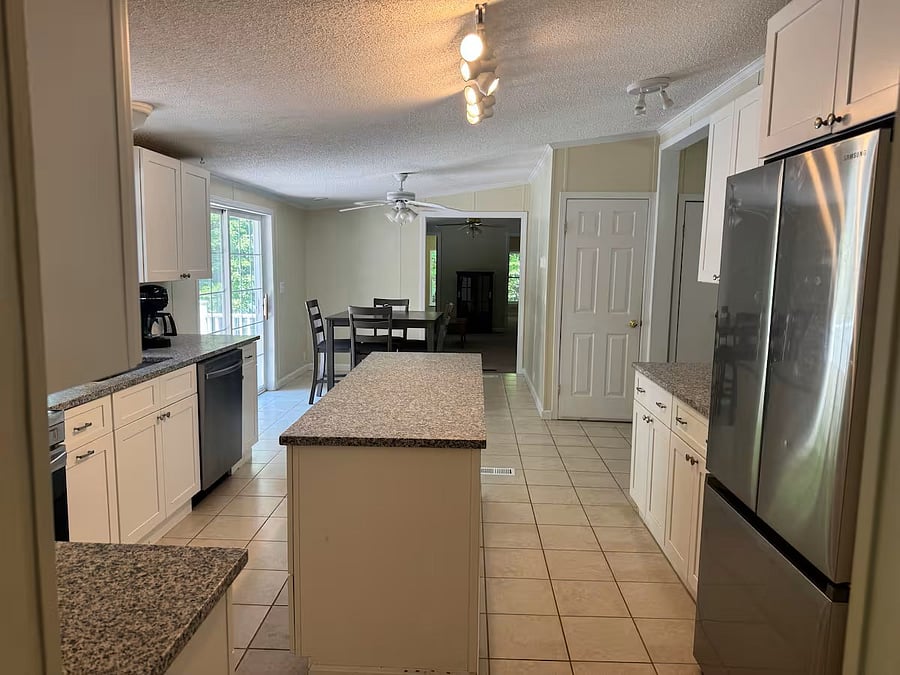 Furnished Finder property 1034302_1 photo 5