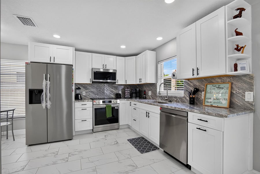 Furnished Finder property 1034312_1 photo 10