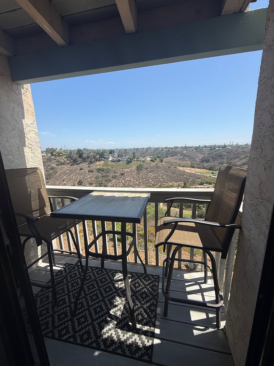 Furnished Finder property 1034314_1 photo 2
