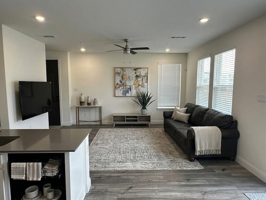 Furnished Finder property 1034335_1 photo 8