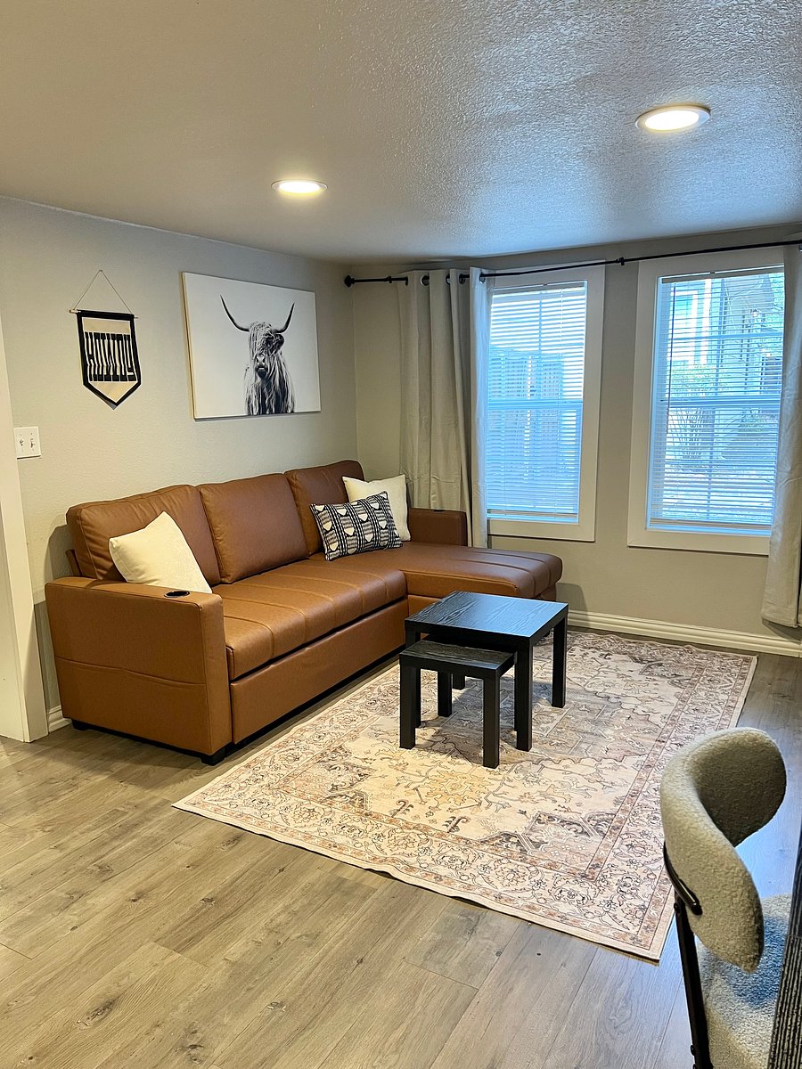 Furnished Finder property 1034357_1 photo 1