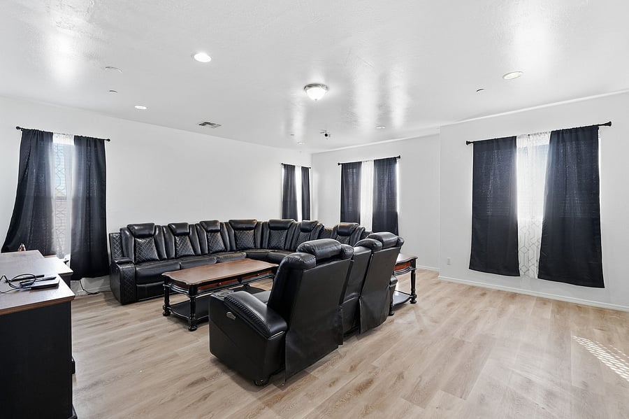Furnished Finder property 1034399_1 photo 1