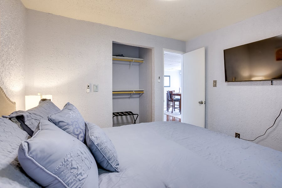 Furnished Finder property 1034411_1 photo 23