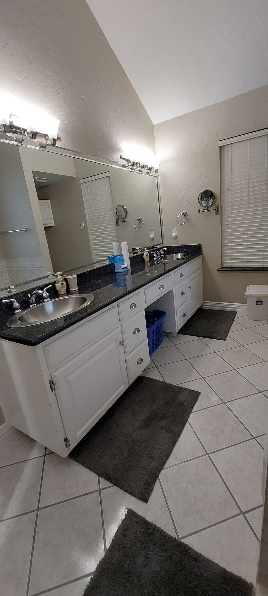 Furnished Finder property 1034437_1 photo 9
