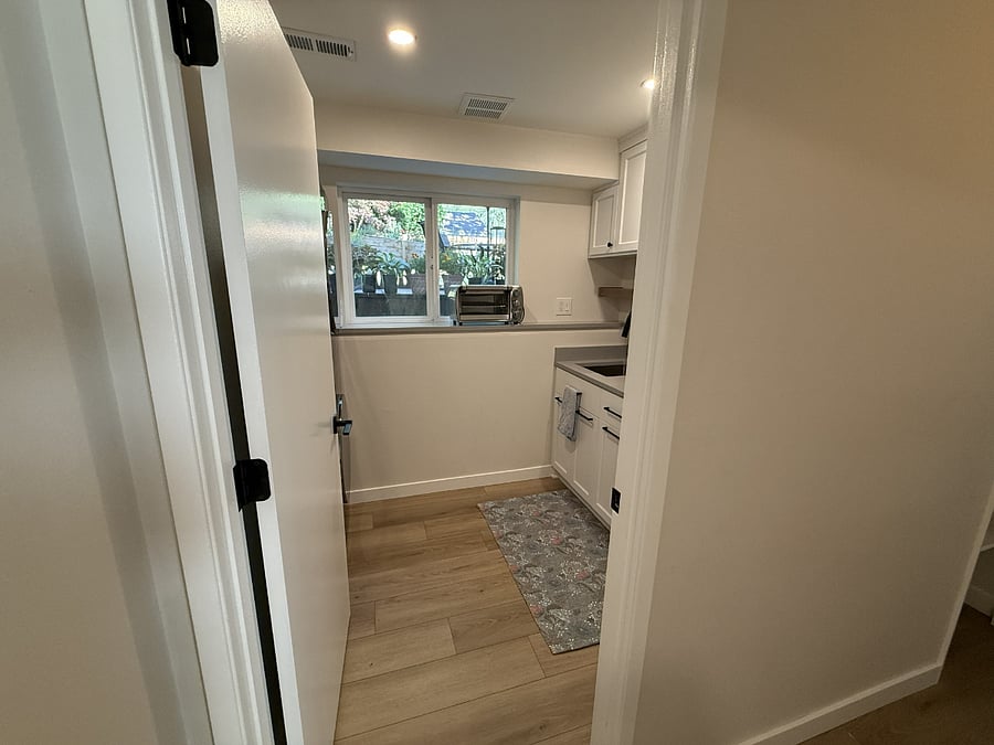 Furnished Finder property 1034444_1 photo 12
