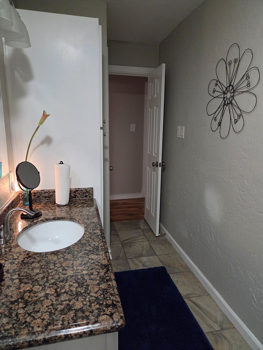 Furnished Finder property 1034454_1 photo 33
