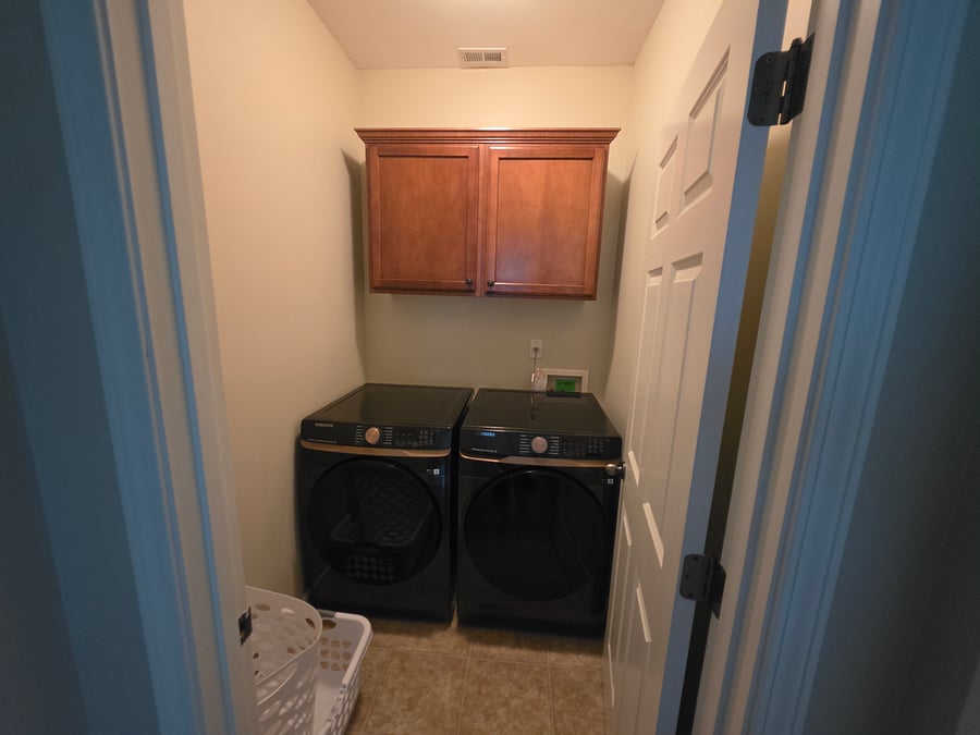 Furnished Finder property 1034458_1 photo 38