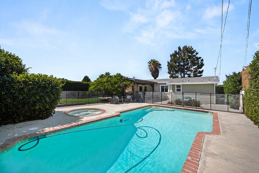 Furnished Finder property 1034482_1 photo 19