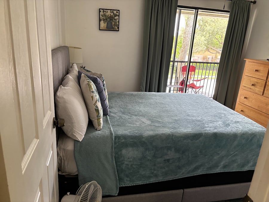 Second bedroom