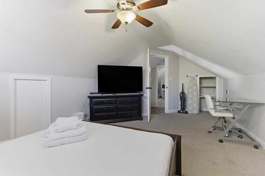 Furnished Finder property 1034506_1 photo 22