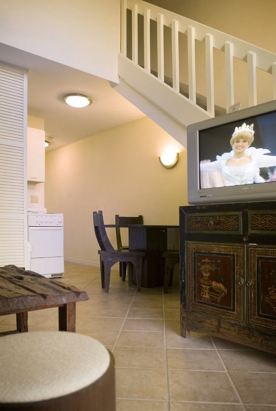 Furnished Finder property 1034511_1 photo 3