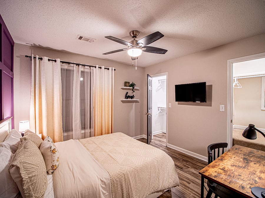 Furnished Finder property 1034523_1 photo 1