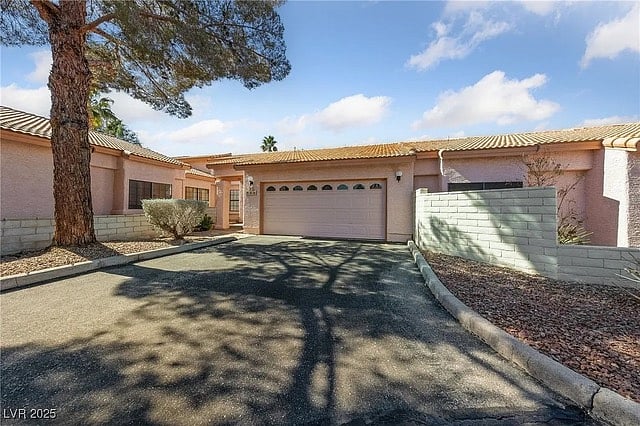 Furnished Finder property 1034532_1 photo 1
