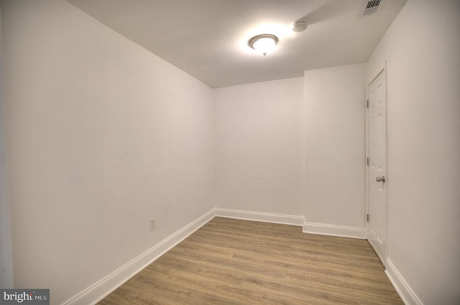 Furnished Finder property 1034561_1 photo 4