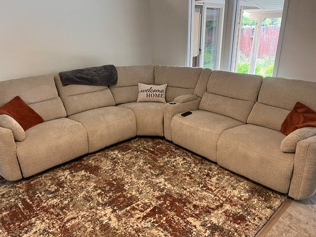 Furnished Finder property 1034567_1 photo 3