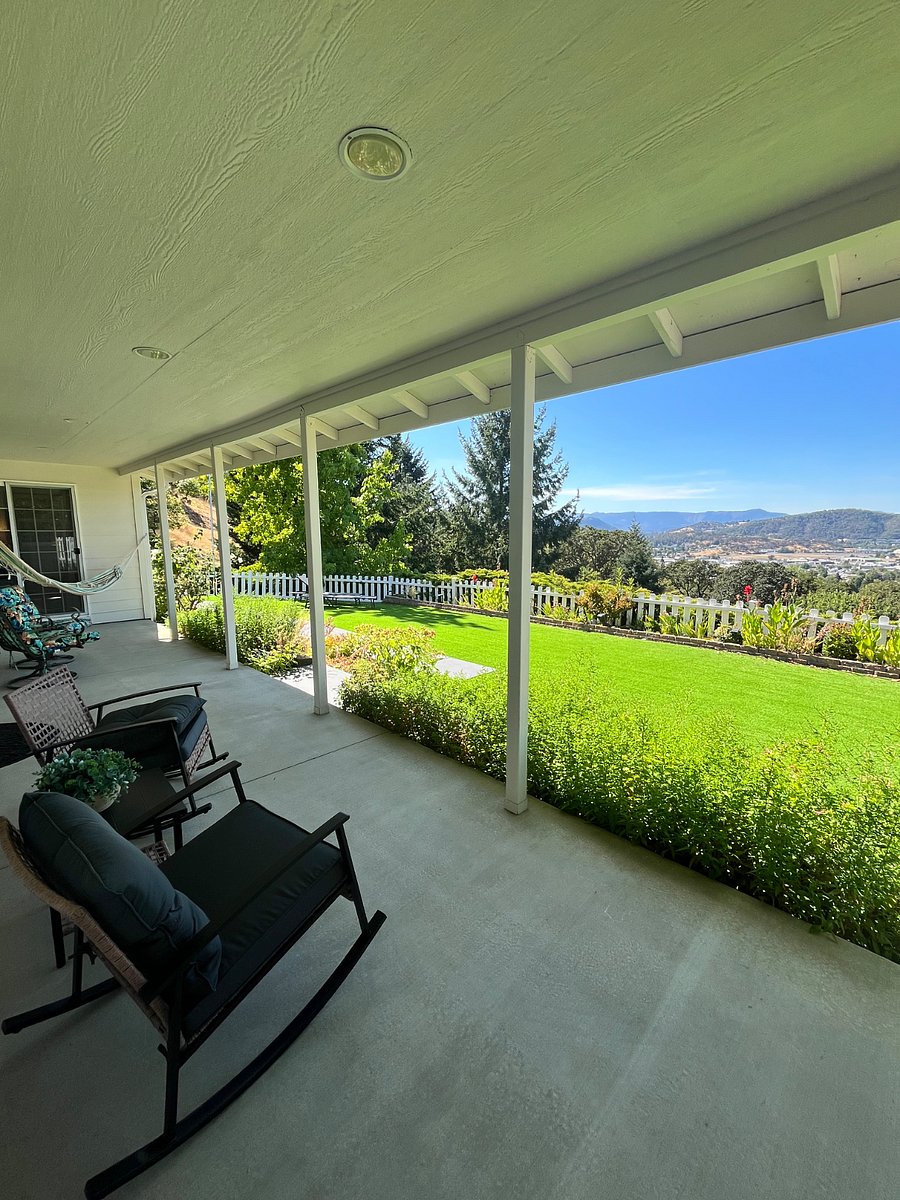 Furnished Finder property 1034586_1 photo 3