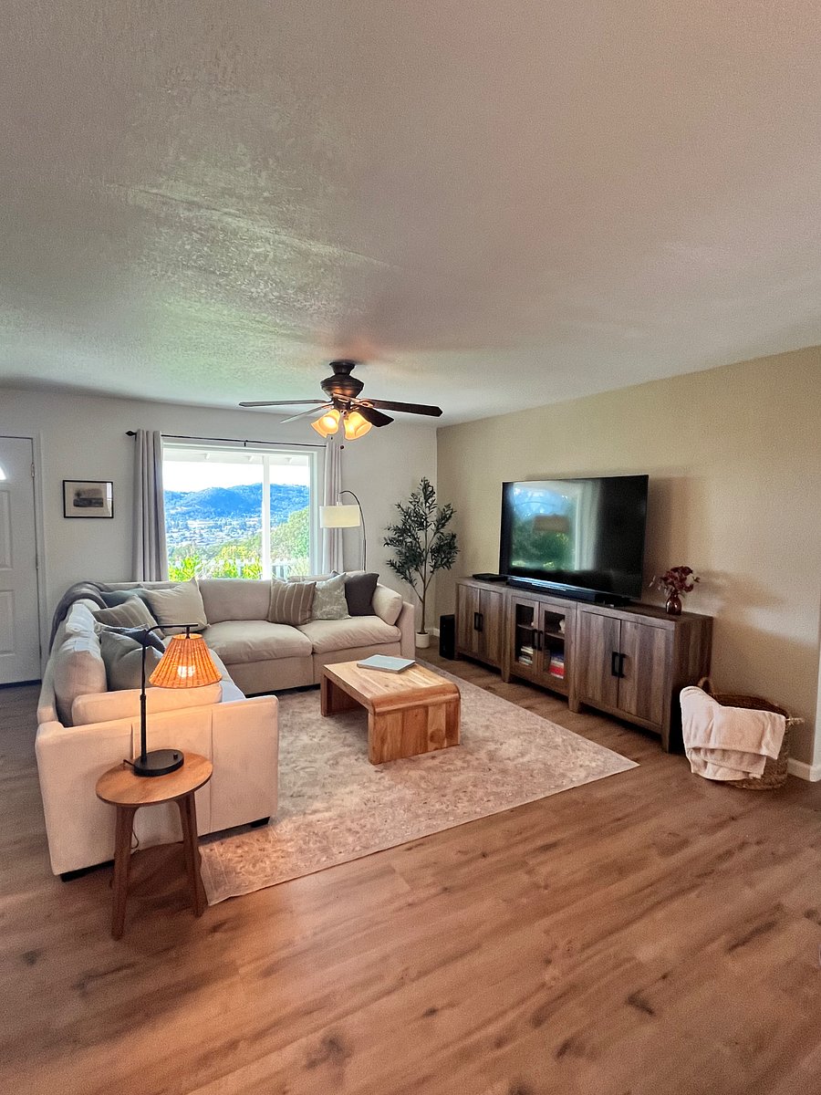 Furnished Finder property 1034586_1 photo 12