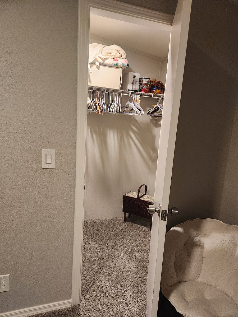 Furnished Finder property 1034593_1 photo 2