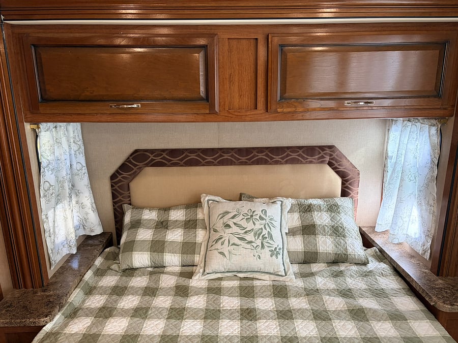 Furnished Finder property 1034600_1 photo 14