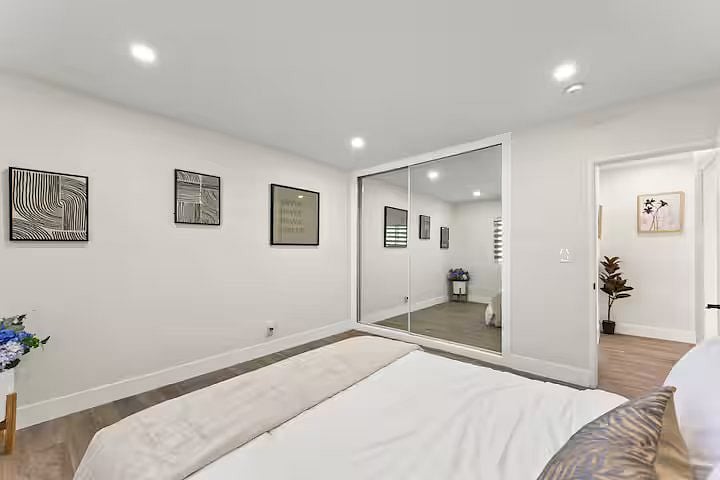 Furnished Finder property 1034602_1 photo 14