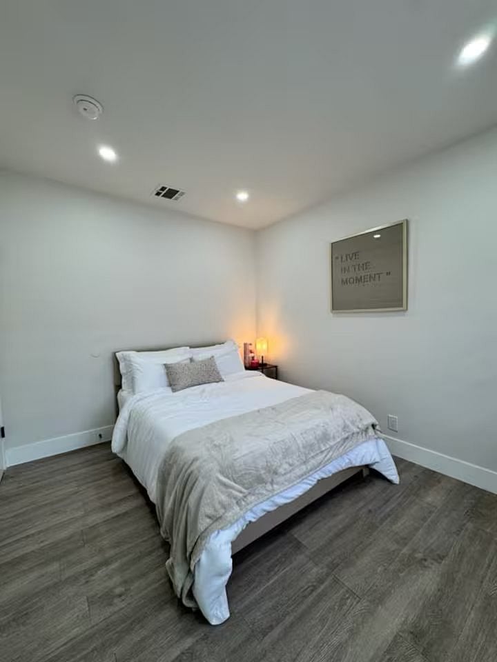 Furnished Finder property 1034602_1 photo 18