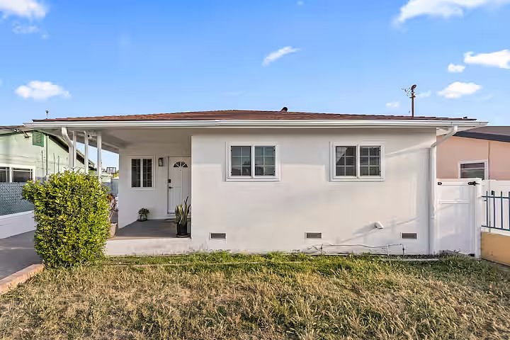 Furnished Finder property 1034602_1 photo 25